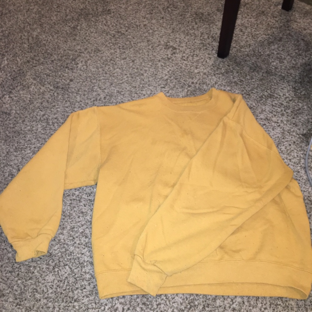Pullover sweater